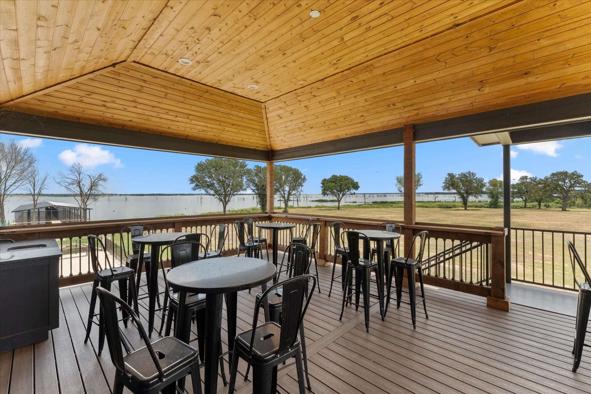 1.01 acres in Navarro County - photo 34