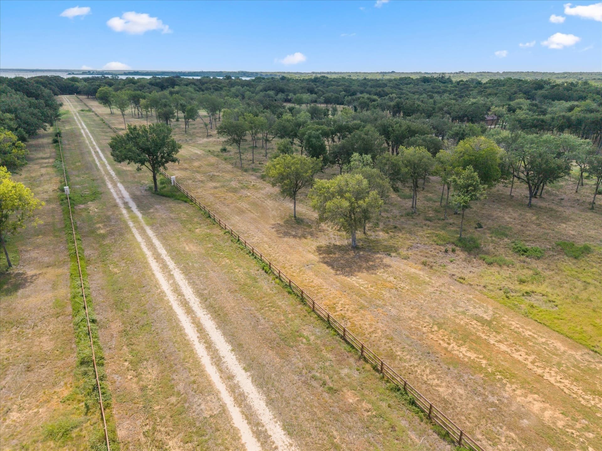 1.01 acres in Navarro County - photo 8