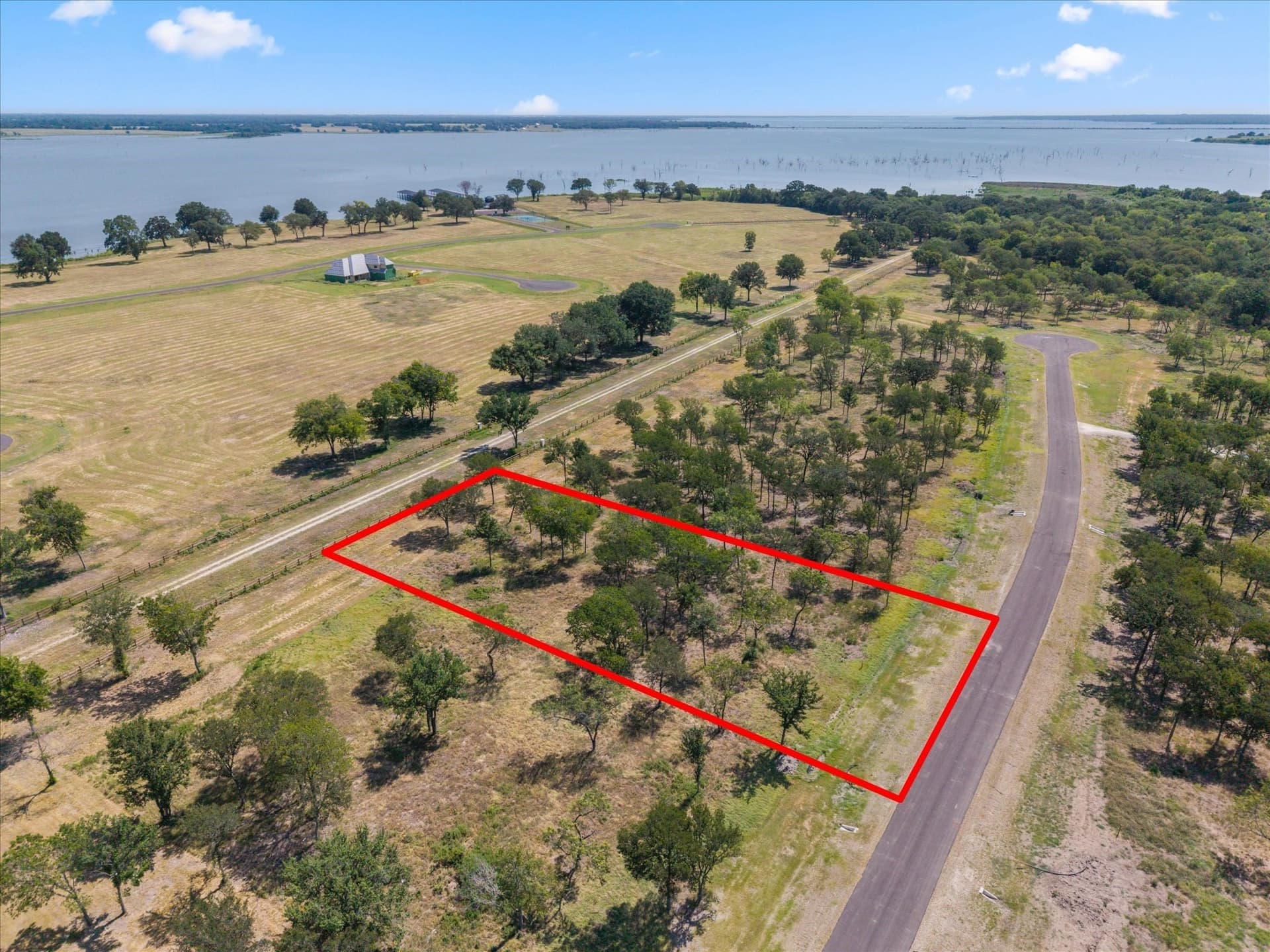 1.01 acres in Navarro County - photo 18