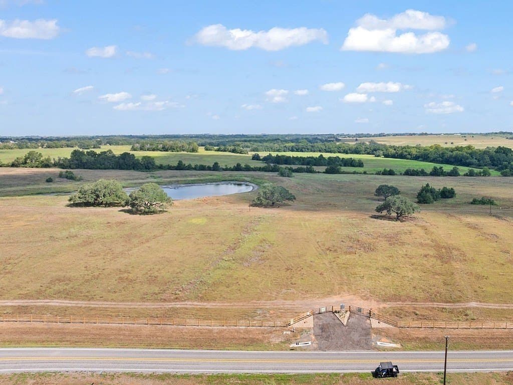 5.01 acres in Fayette County - photo 3