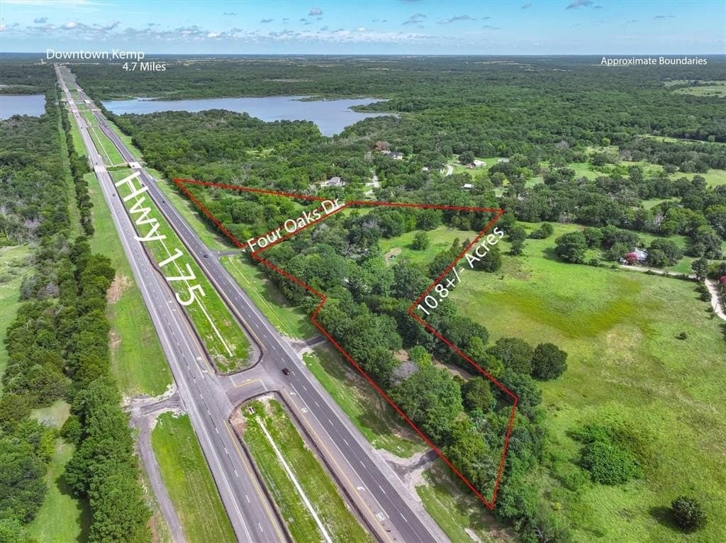 10.83 acres in Kaufman County