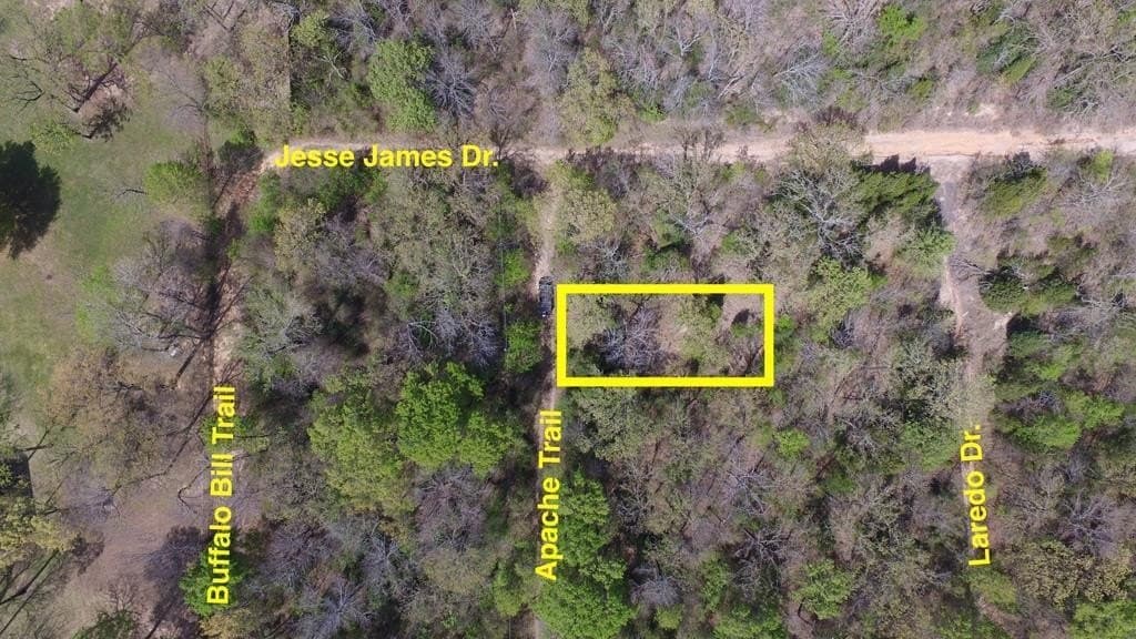 0.37 acres in Henderson County gallery image 2