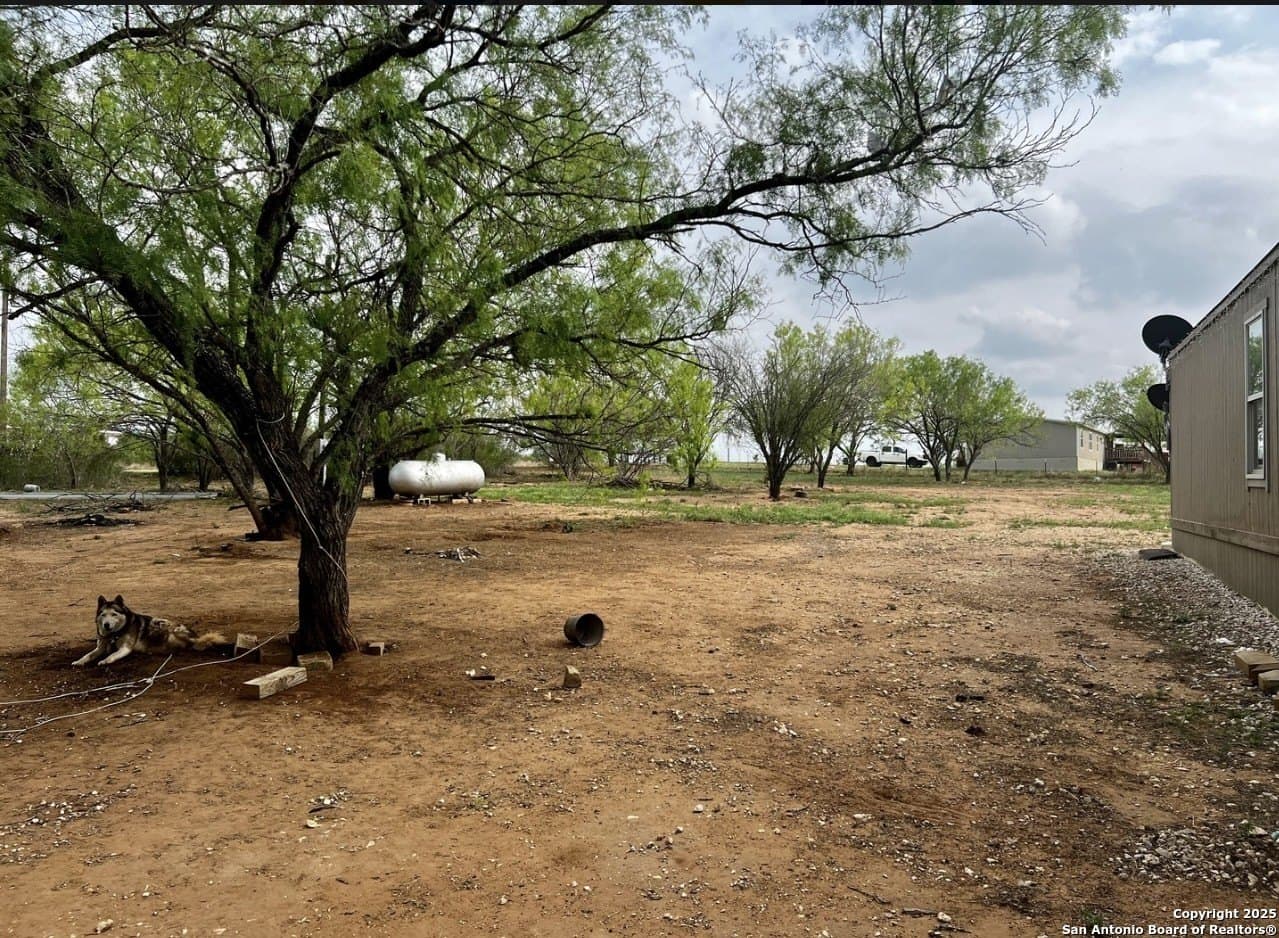3 acres in Frio County