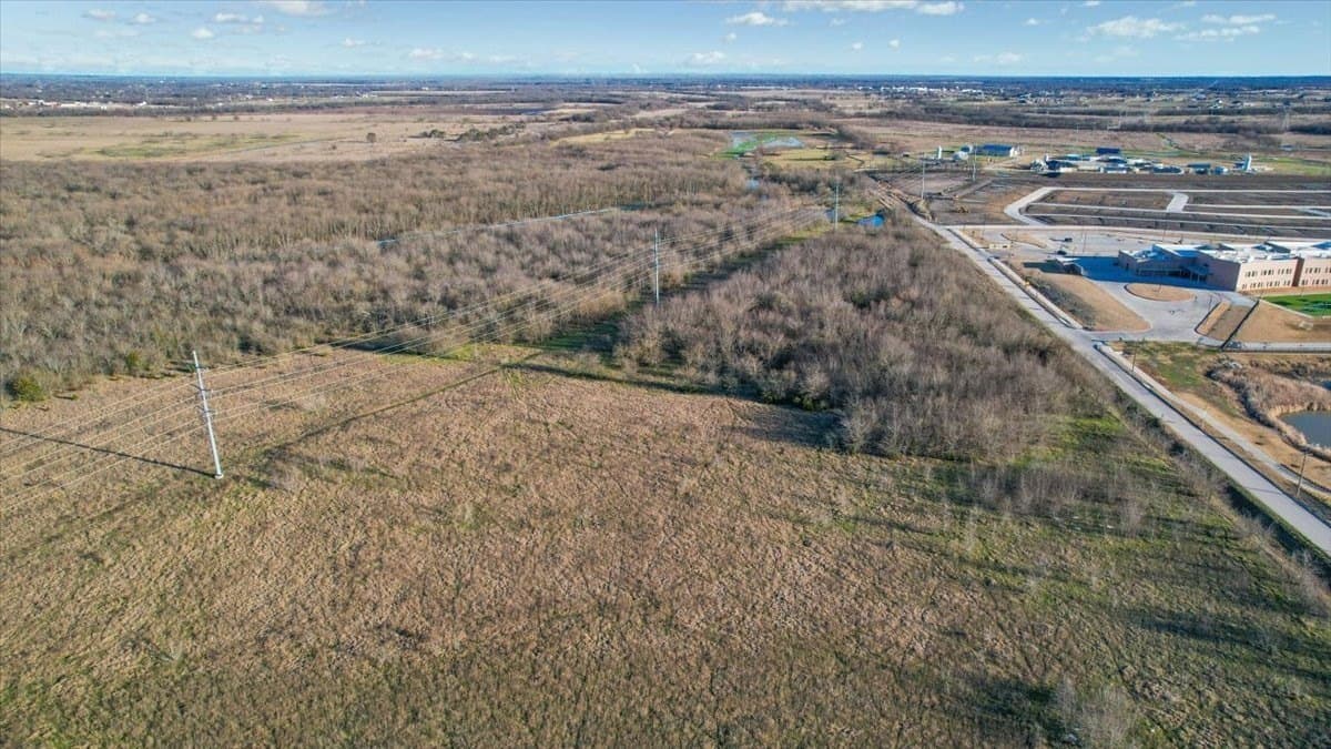 191.21 acres in Rockwall County - photo 9