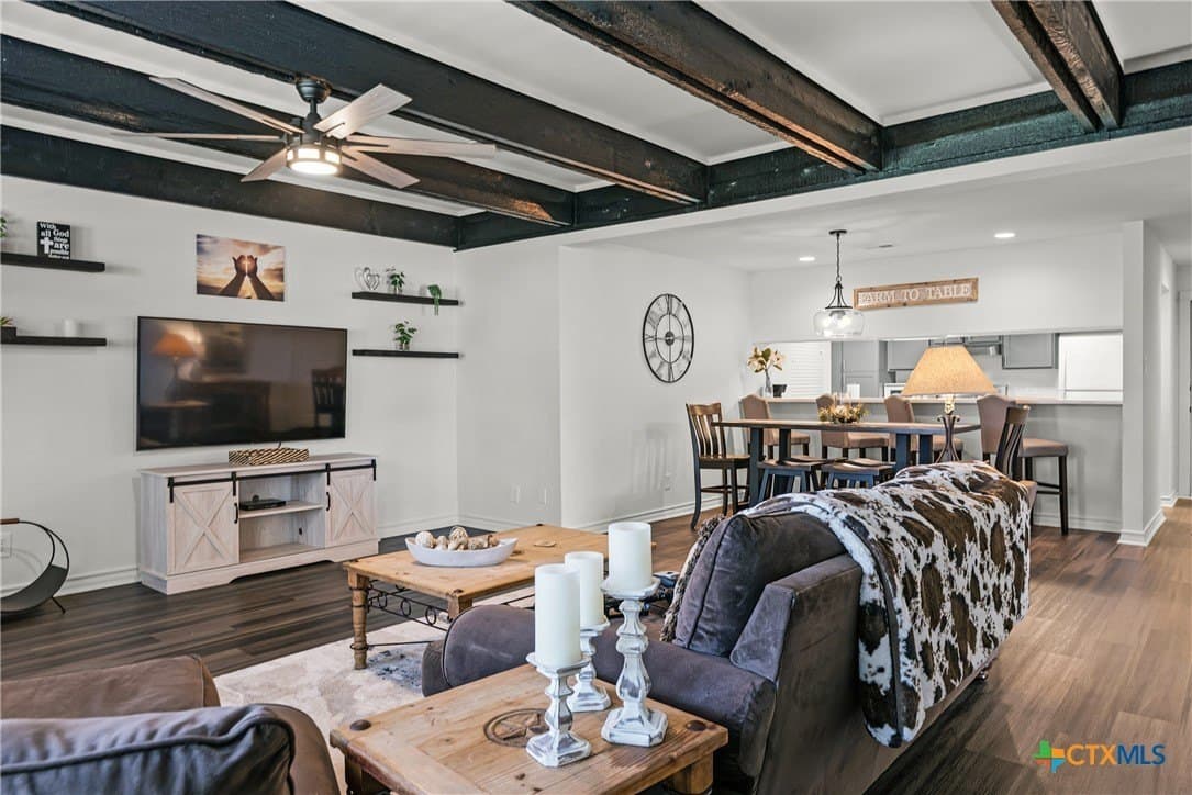 10.43 acres in Comal County gallery image 3