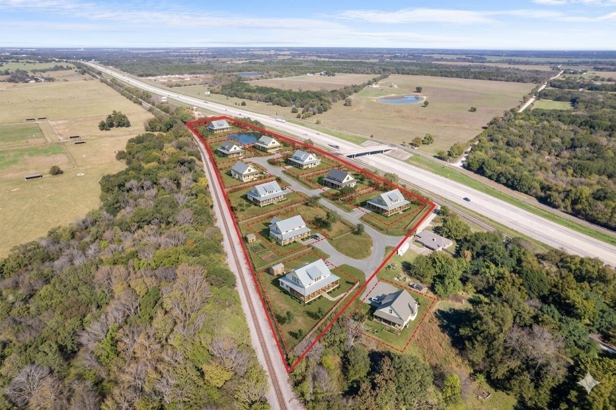 4.4 acres in Navarro County