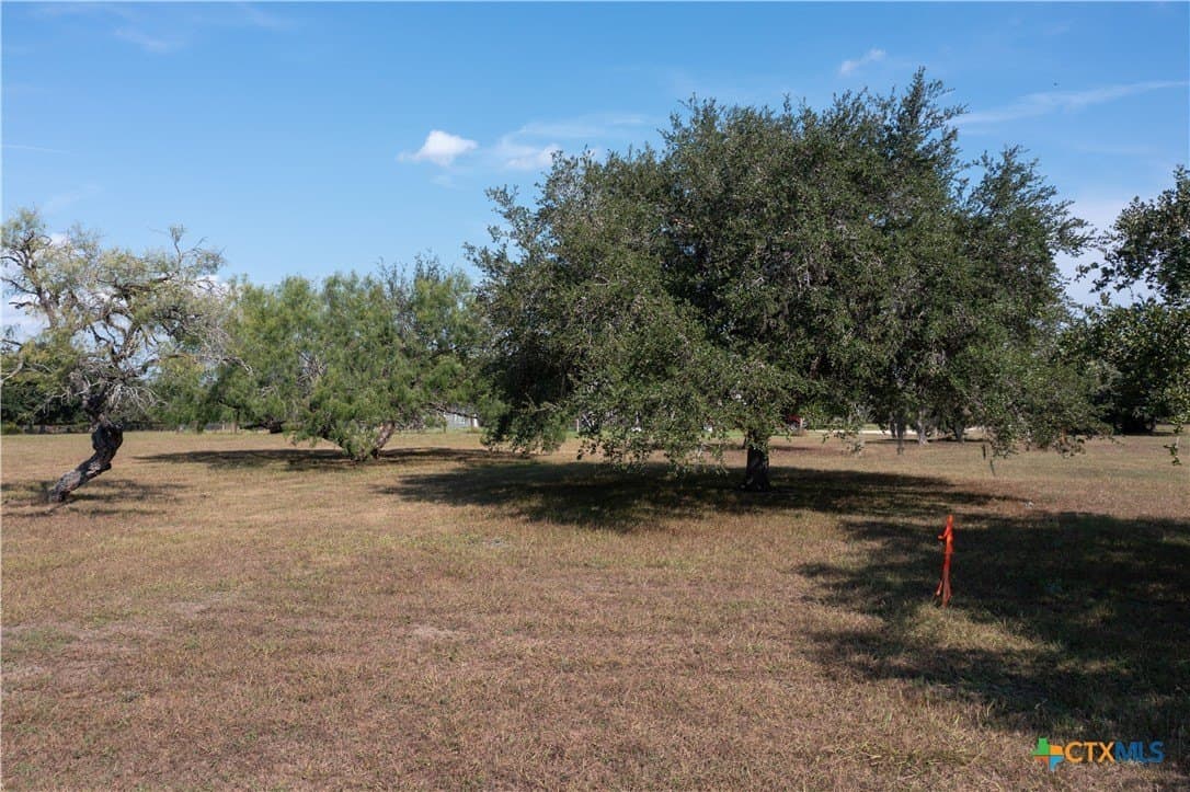 0.4 acres in Goliad County