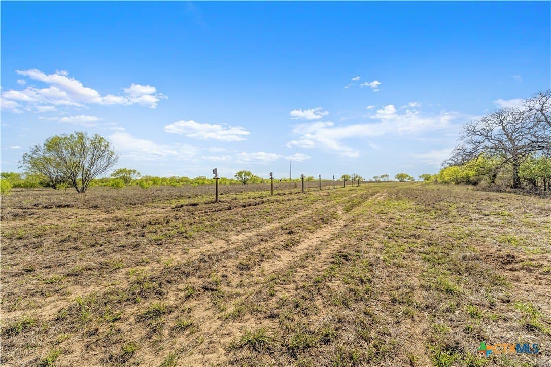21 acres in Guadalupe County featured view