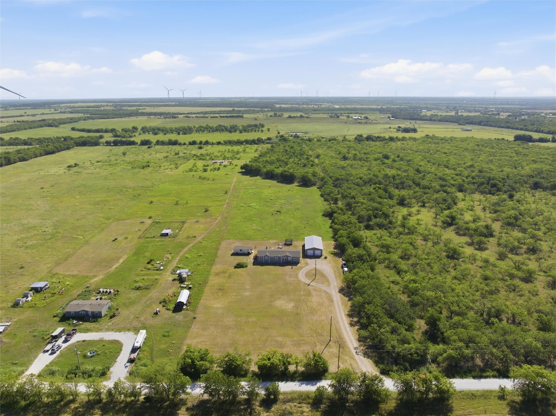11.77 acres in Hill County - photo 3