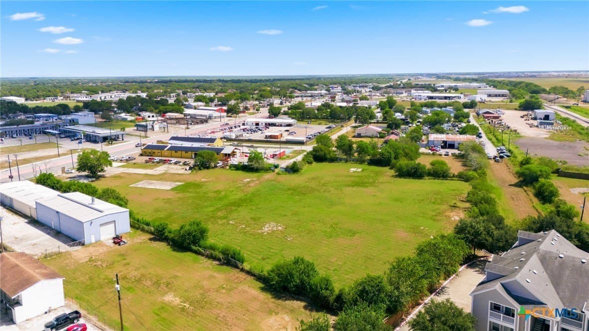 4.57 acres in Victoria County - photo 6