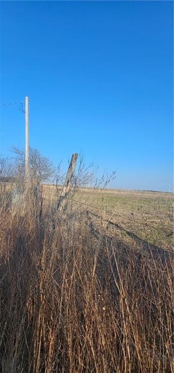 2.43 acres in Hill County gallery image 3