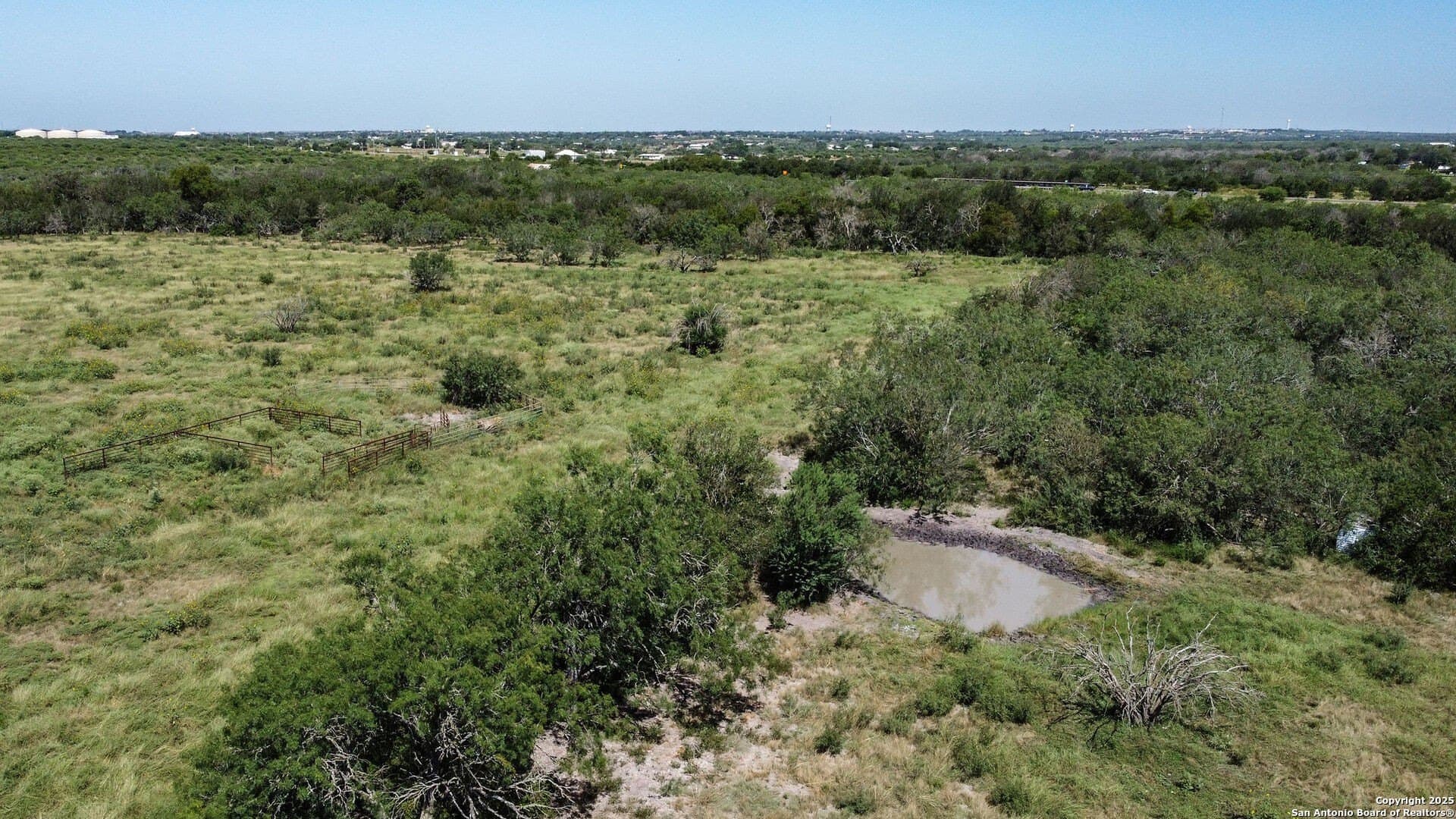 104.7 acres in Guadalupe County - photo 5