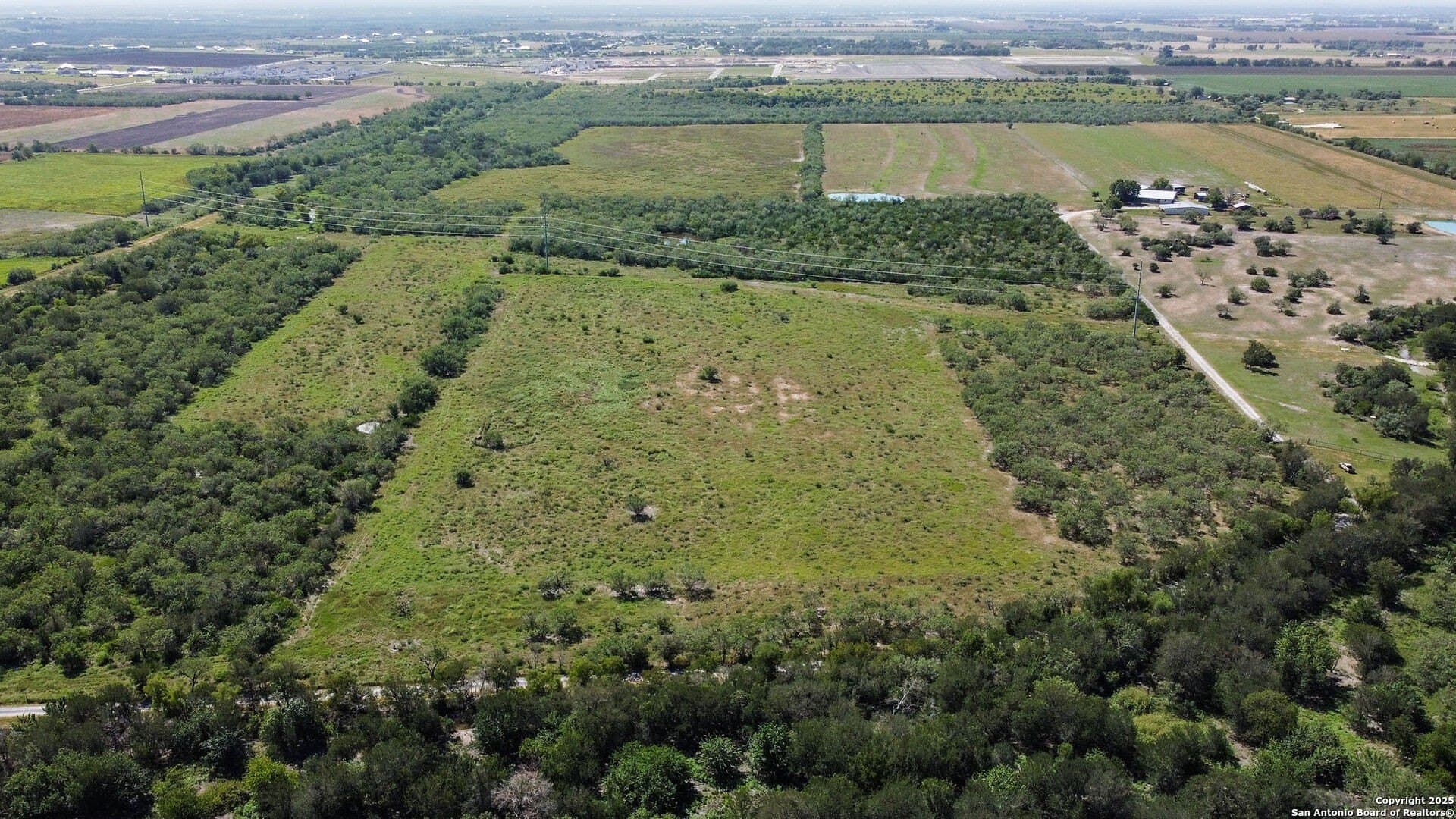 104.7 acres in Guadalupe County - photo 4