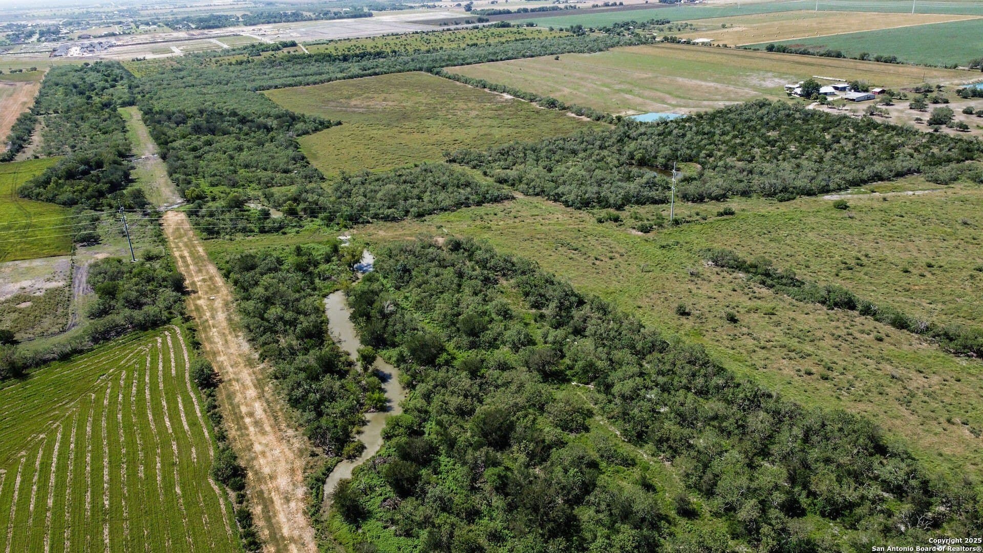 104.7 acres in Guadalupe County - photo 9