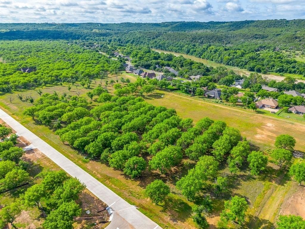 1.11 acres in Hood County gallery image 4
