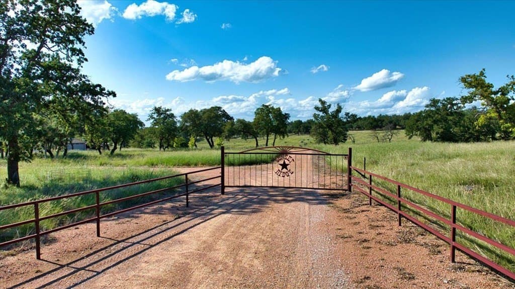 36.68 acres in Kendall County - photo 24