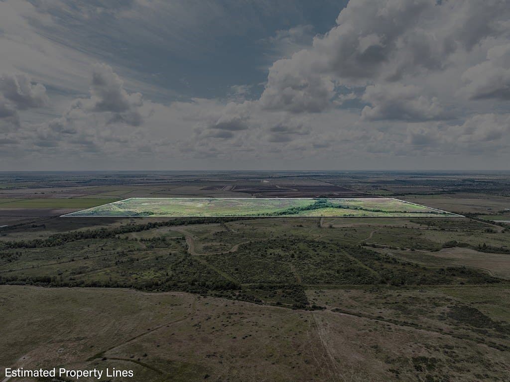 320 acres in Colorado County featured view