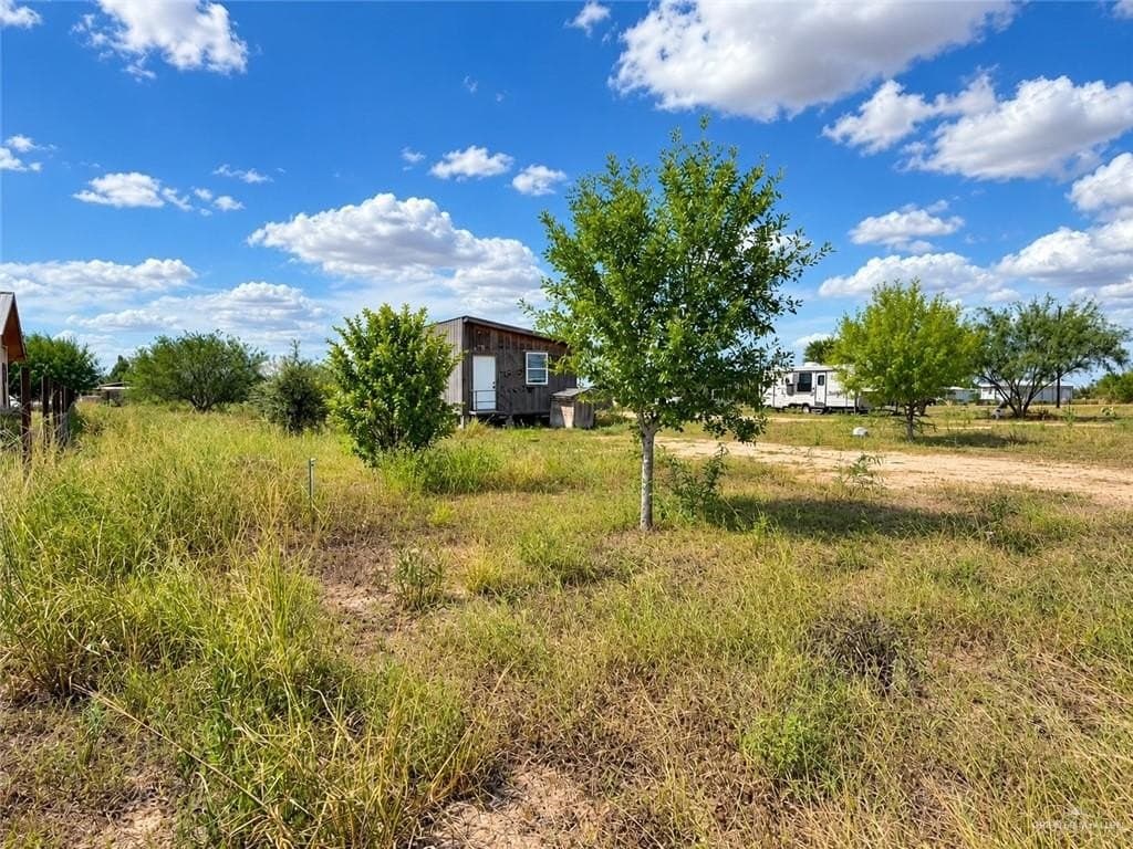 0.5 acres in Hidalgo County - photo 2