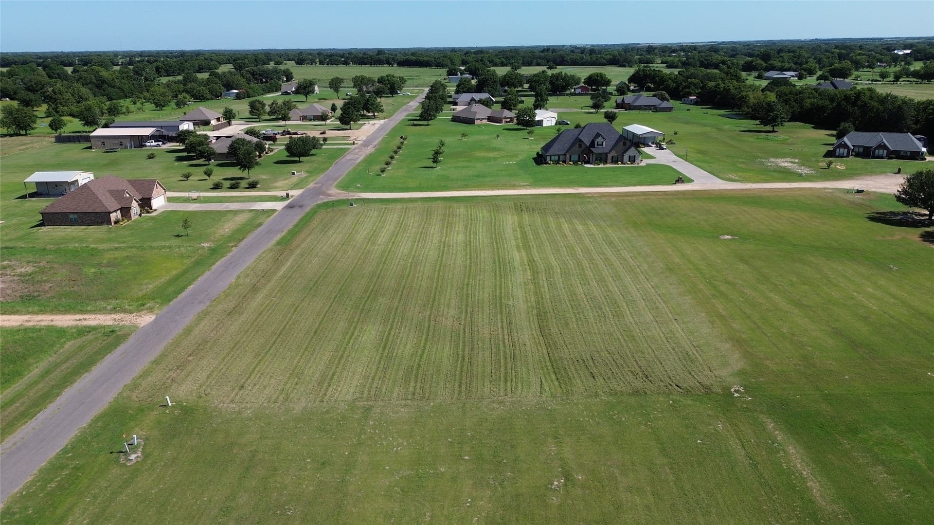 1 acres in Delta County gallery image 2