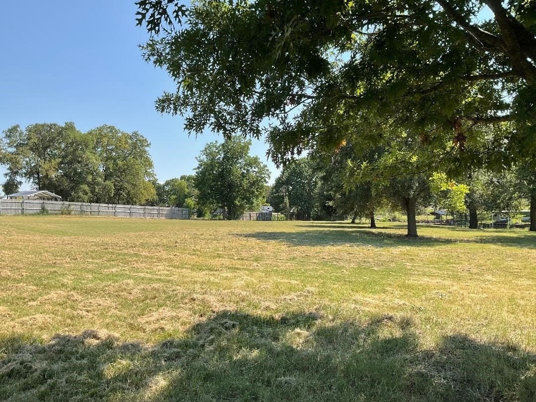 2.4 acres in Navarro County - photo 3