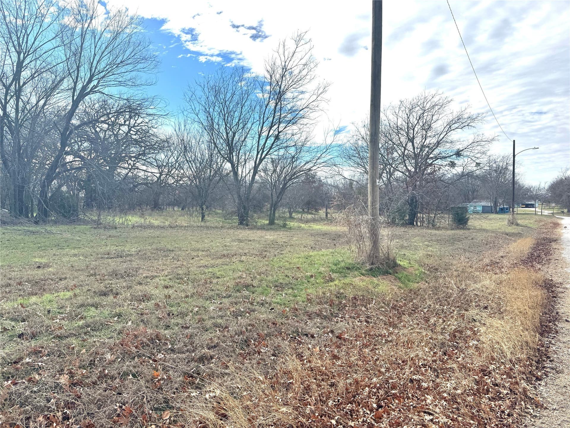 2.85 acres in Wise County - photo 11