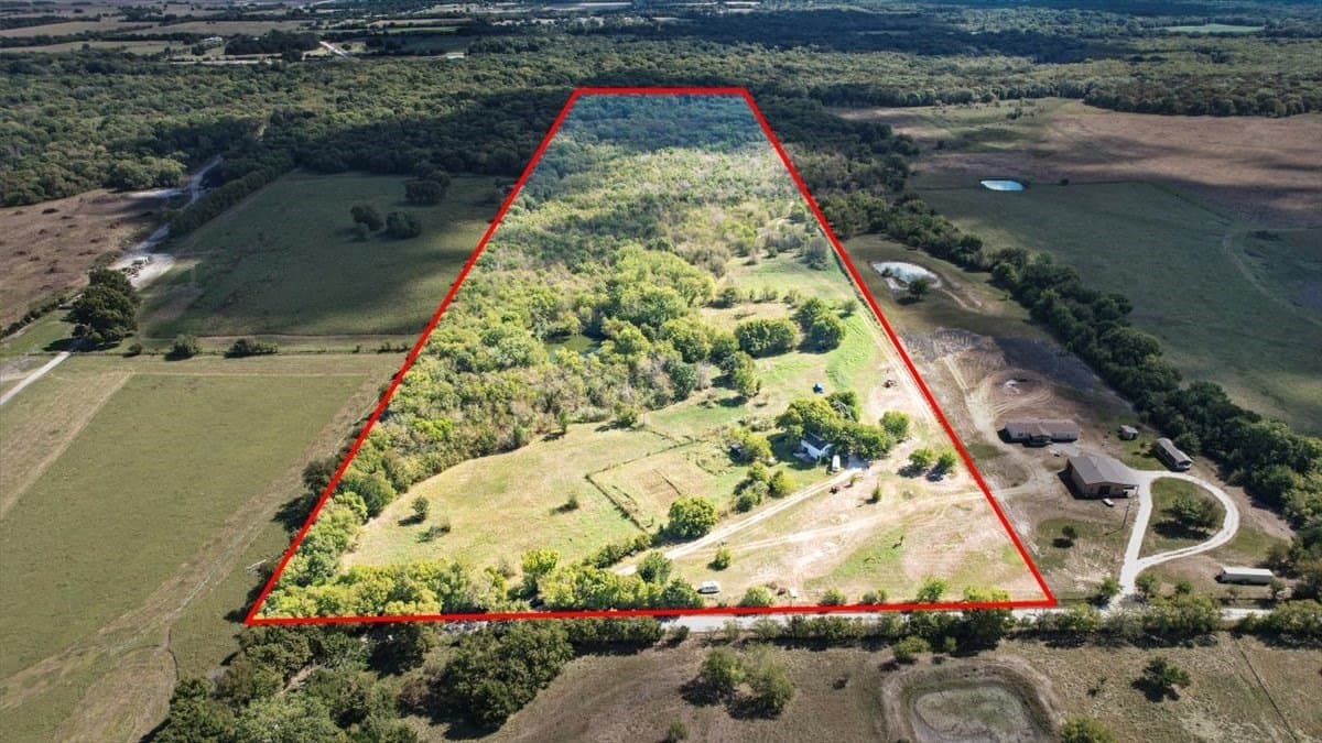 50 acres in Hunt County