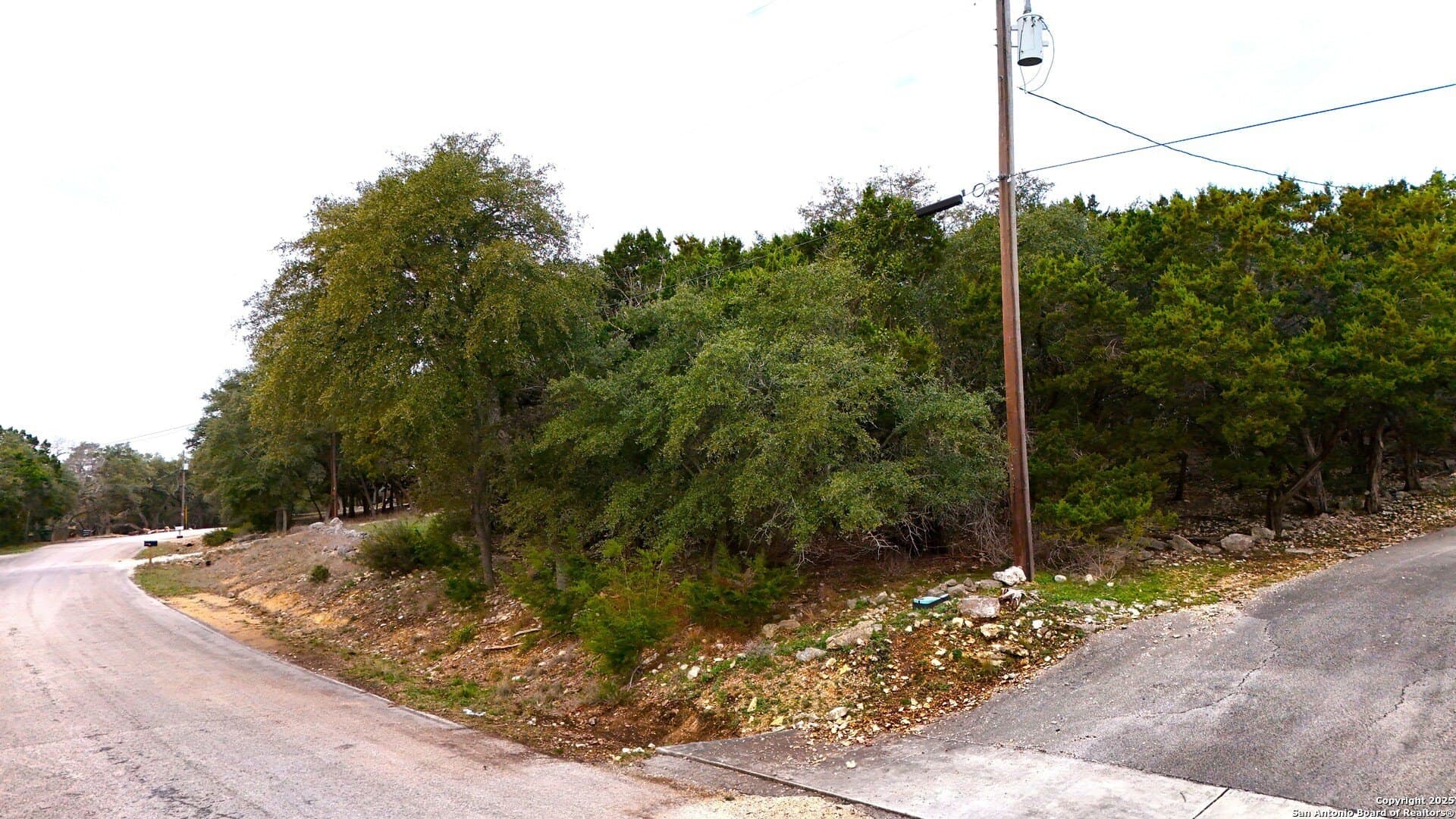 0.25 acres in Comal County gallery image 4