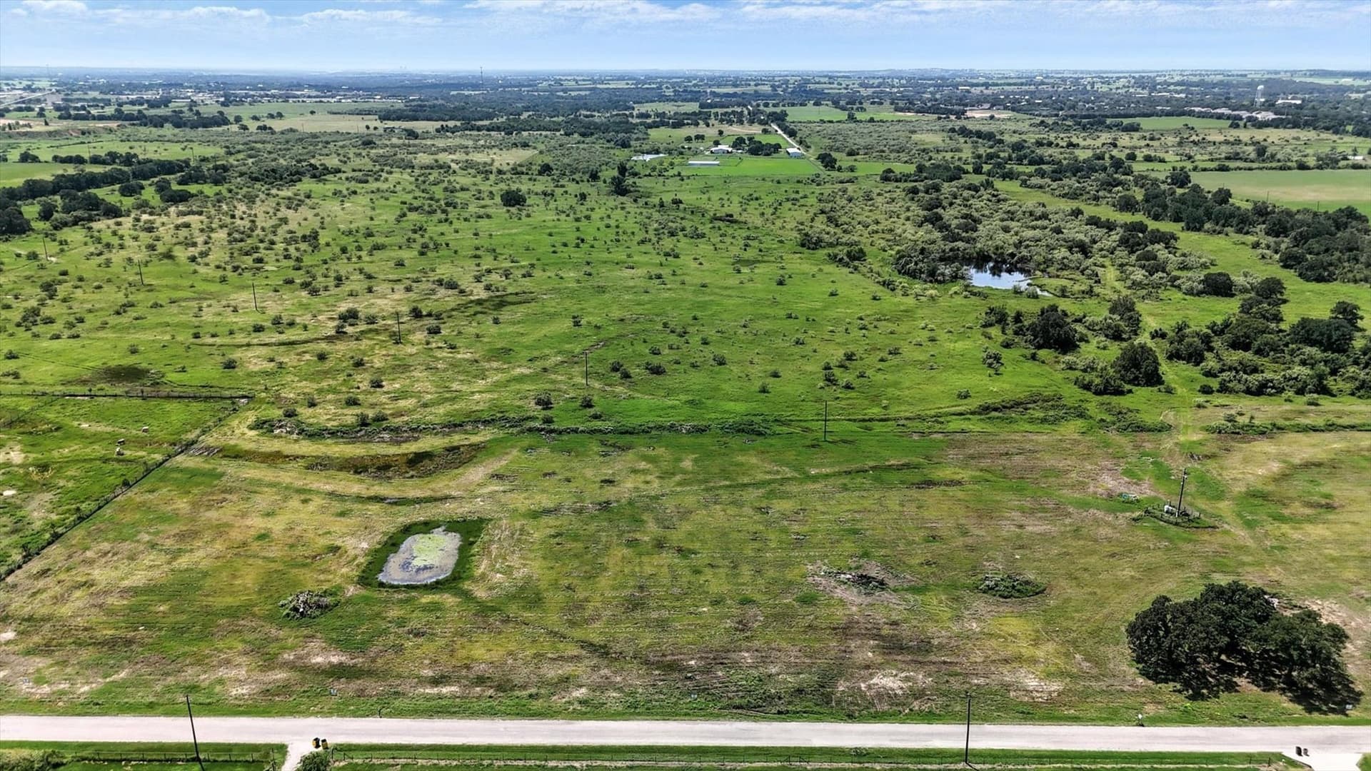 2.2 acres in Hood County gallery image 2