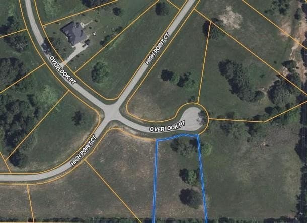 1.01 acres in Henderson County - photo 2