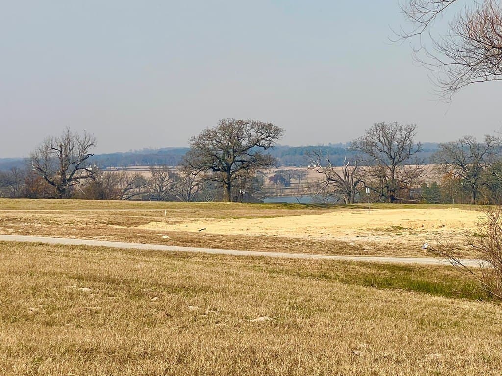 1.01 acres in Henderson County - photo 3