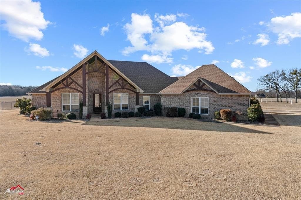 10 acres in Smith County