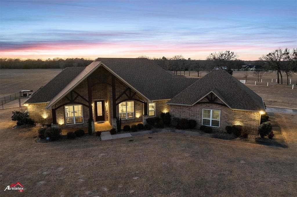 10 acres in Smith County gallery image 4