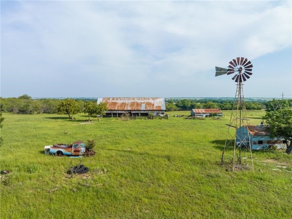 159.76 acres in McLennan County