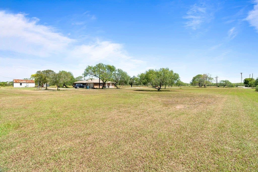 15.22 acres in Nueces County - photo 14