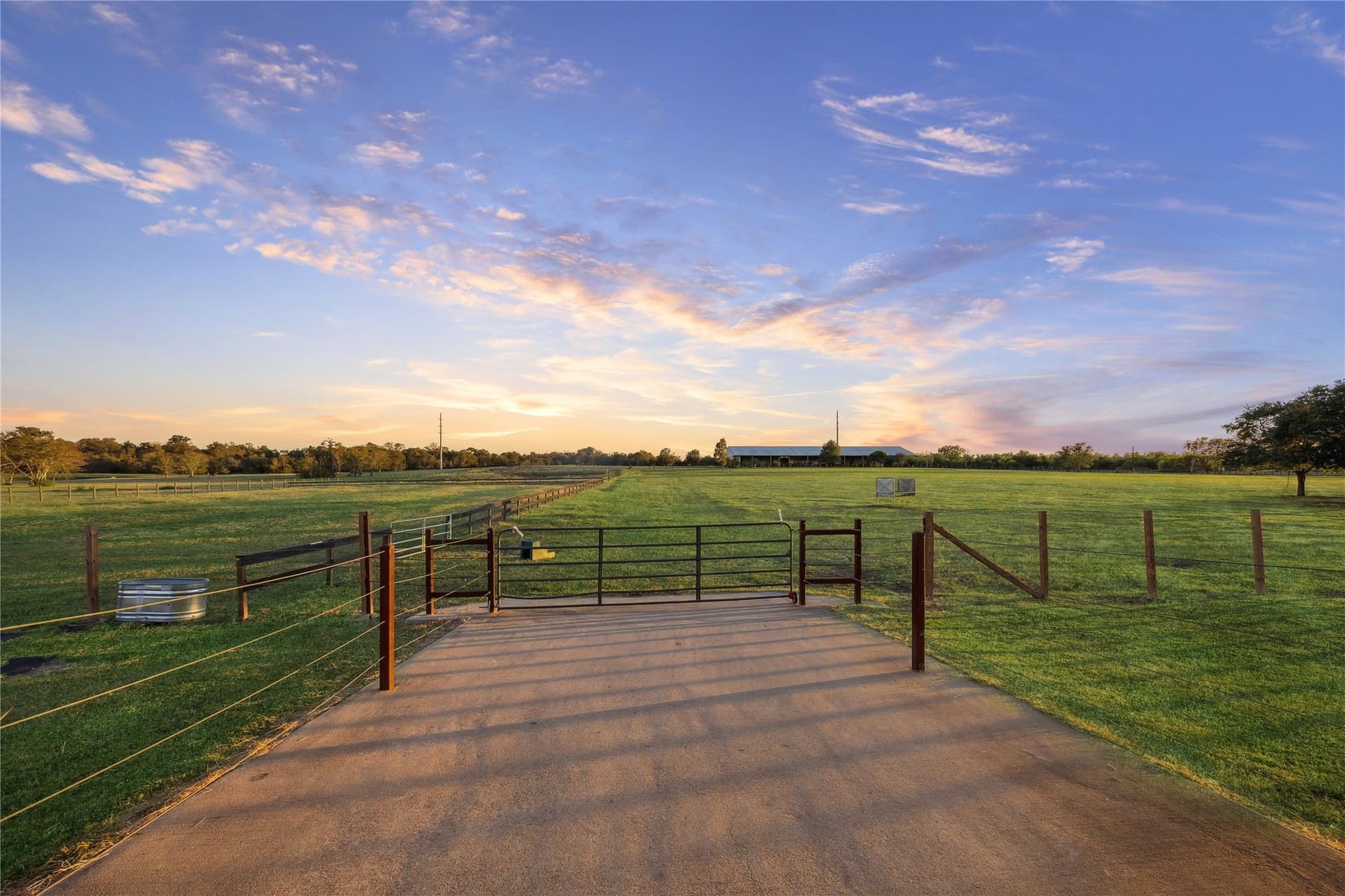 18.97 acres in Waller County - photo 7