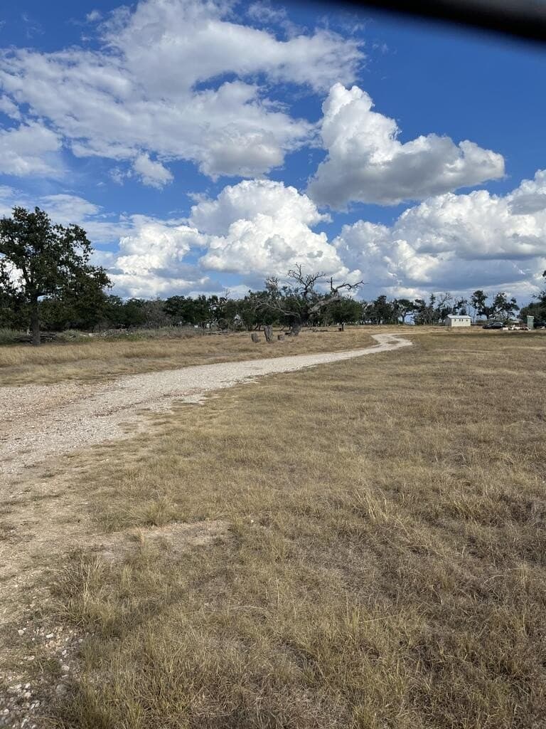 48.86 acres in Gillespie County - photo 2