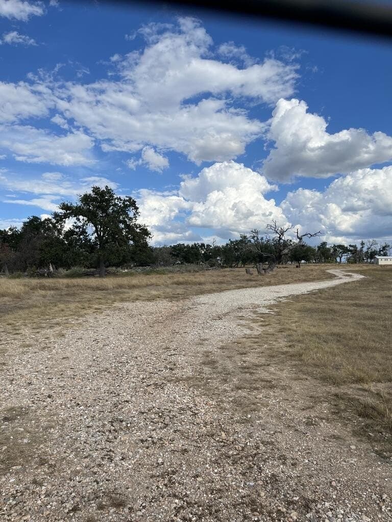 48.86 acres in Gillespie County - photo 7