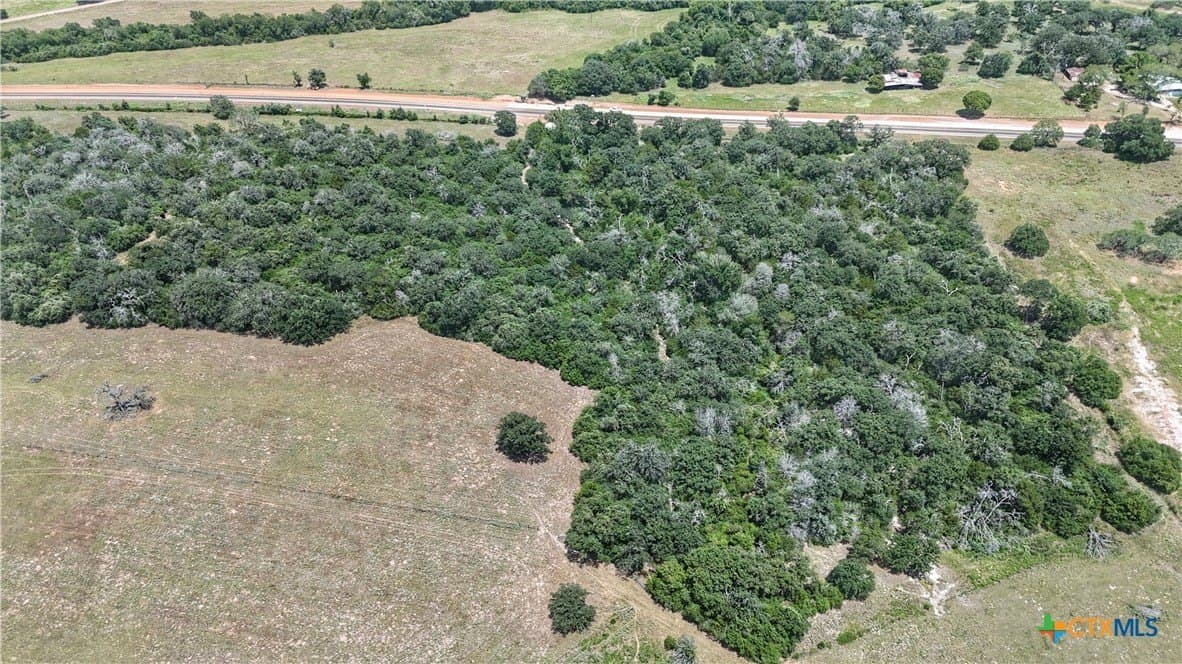 32.14 acres in Gonzales County - photo 13