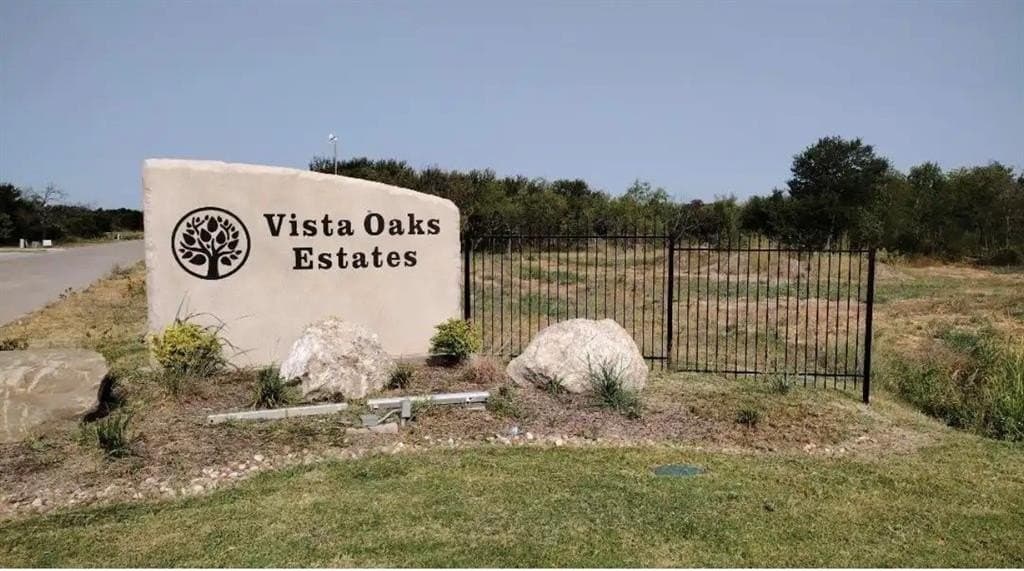 1.41 acres in Hunt County