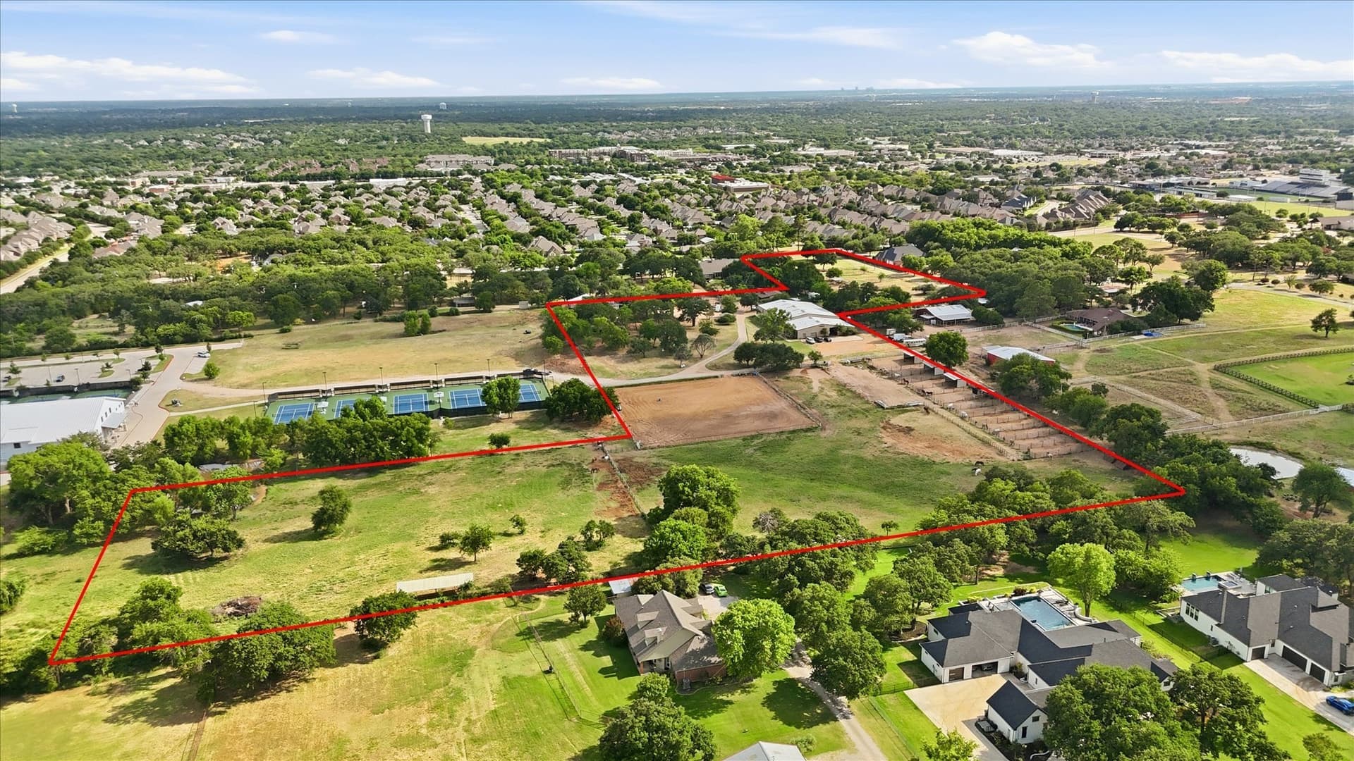 15.4 acres in Tarrant County gallery image 2