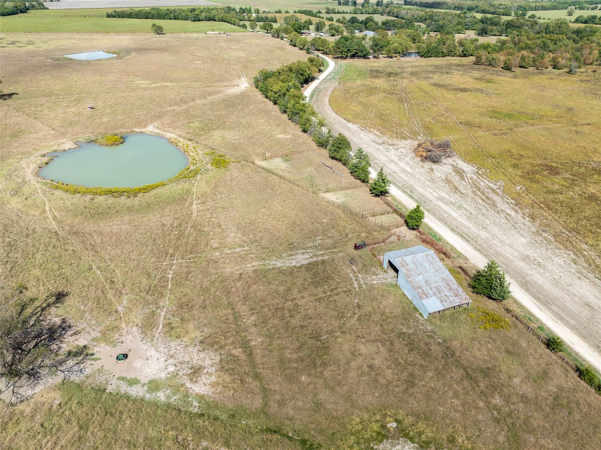 327.06 acres in Lamar County - photo 8