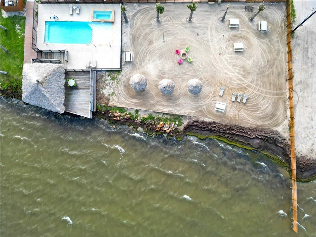 0.08 acres in Nueces County - photo 16