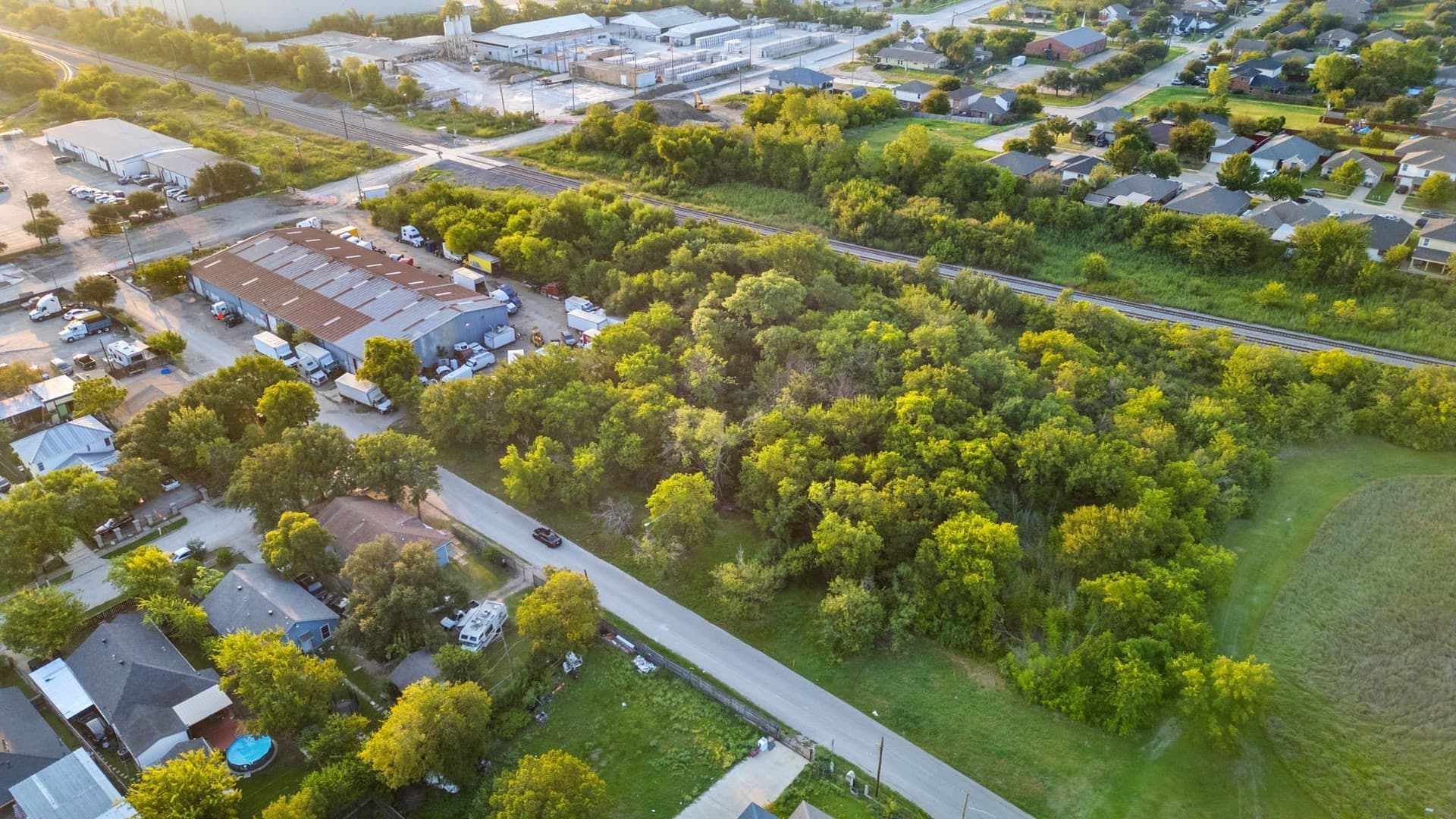 0.18 acres in Dallas County - photo 2
