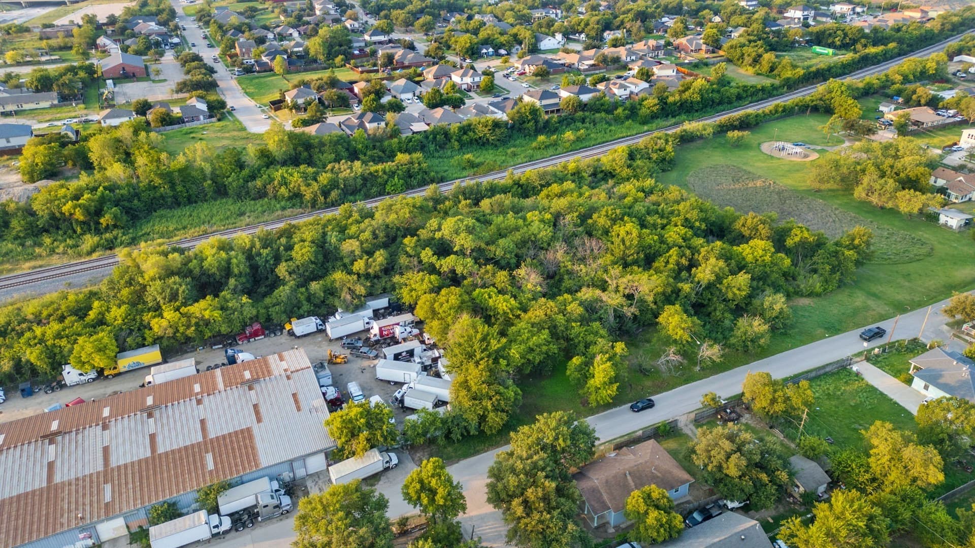 0.18 acres in Dallas County - photo 3