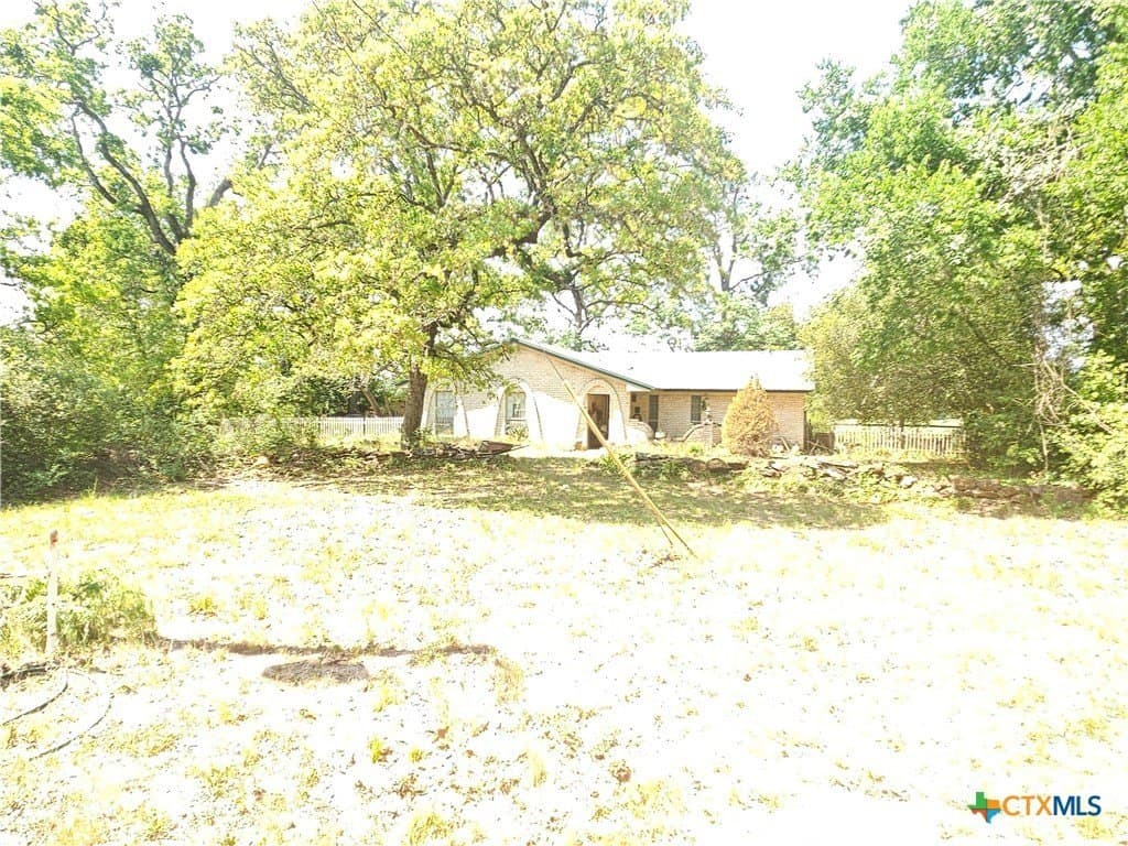 84 acres in Milam County