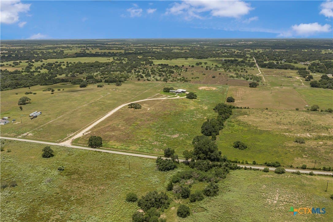 20.48 acres in DeWitt County - photo 42