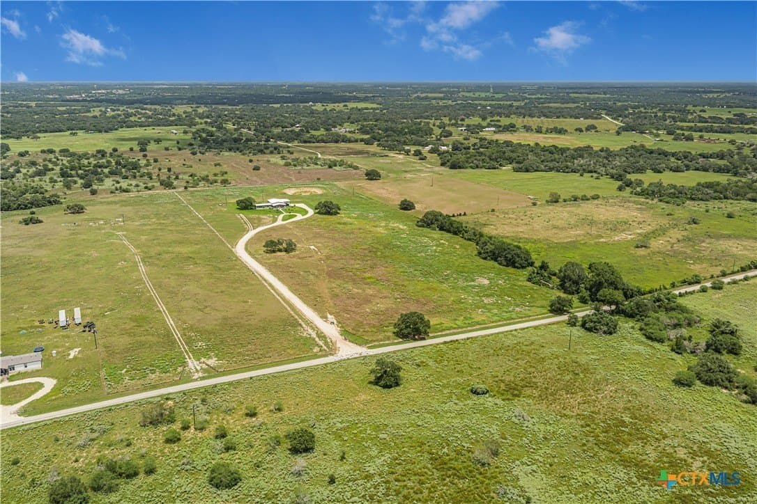20.48 acres in DeWitt County - photo 43