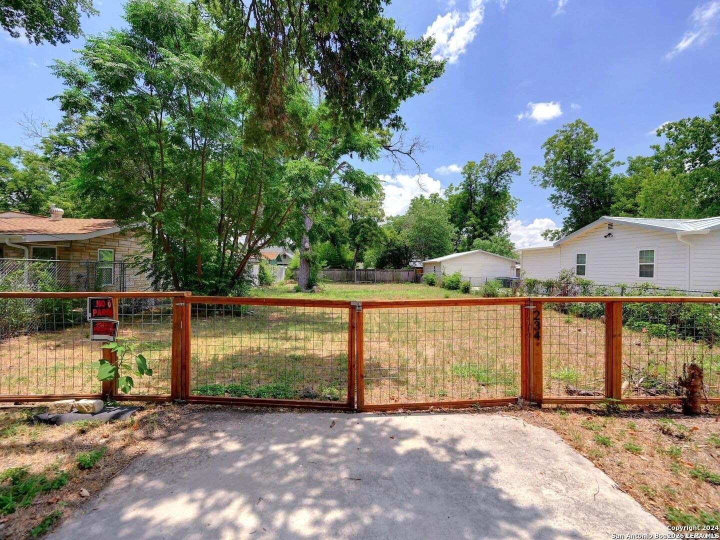 0.17 acres in Bexar County gallery image 2