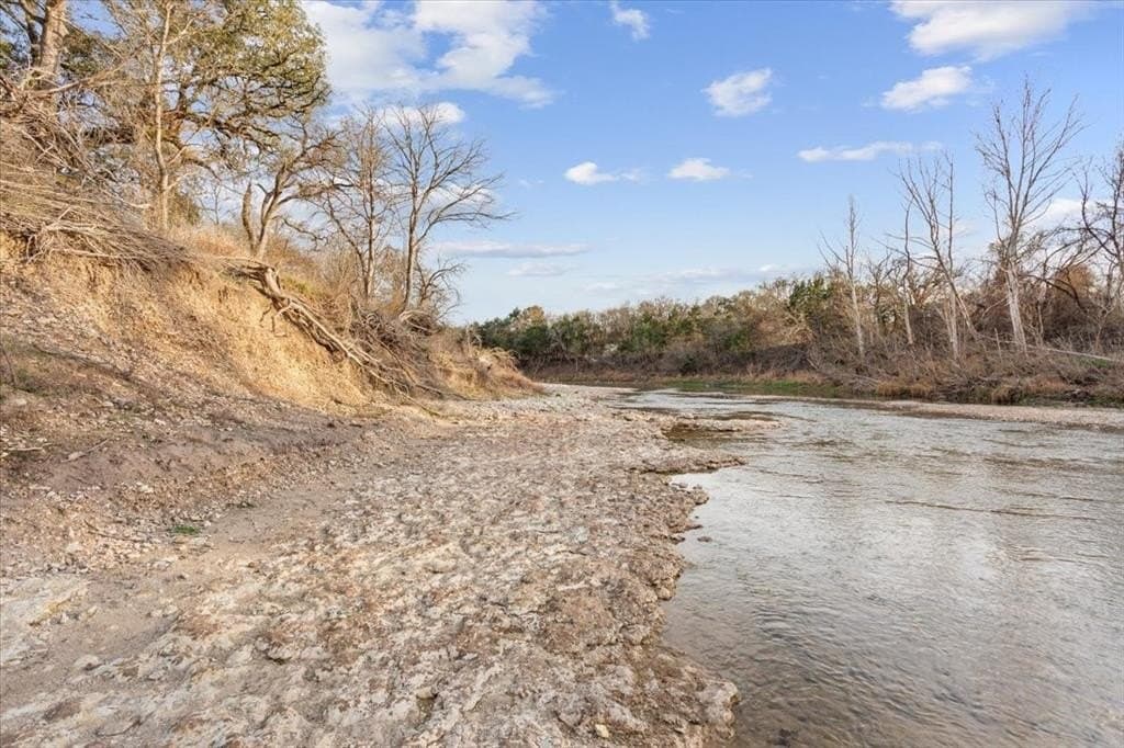 31 acres in McLennan County gallery image 2