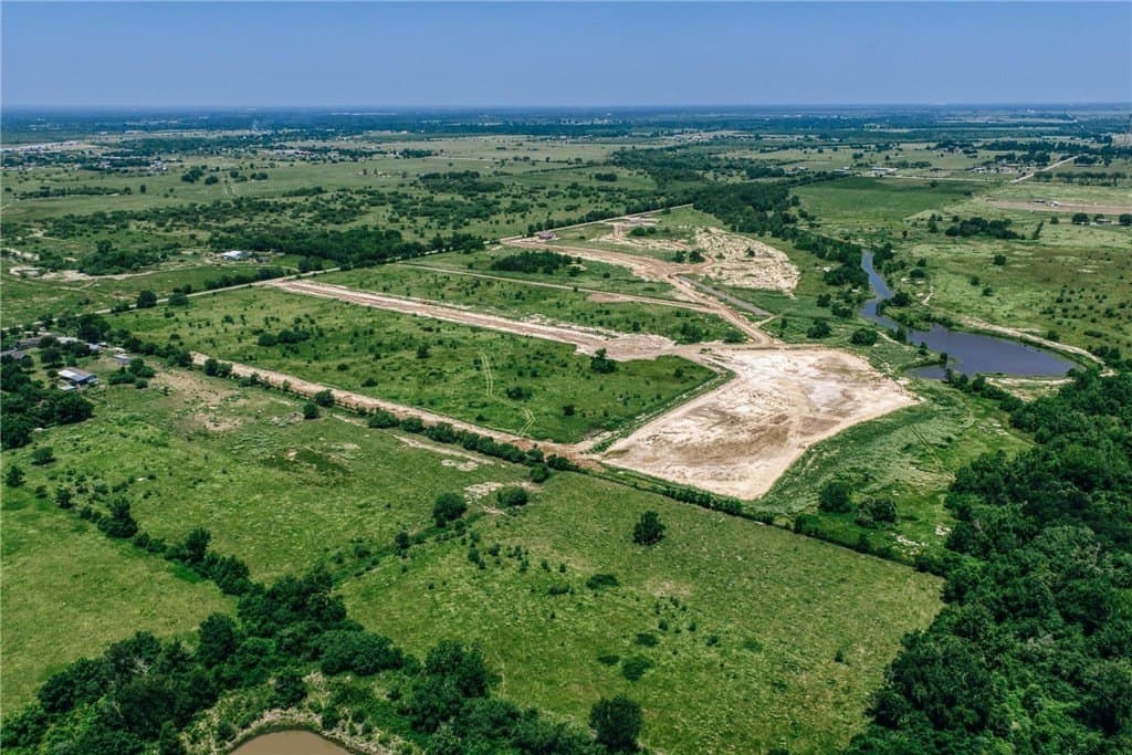 2 acres in WALLER County - photo 3